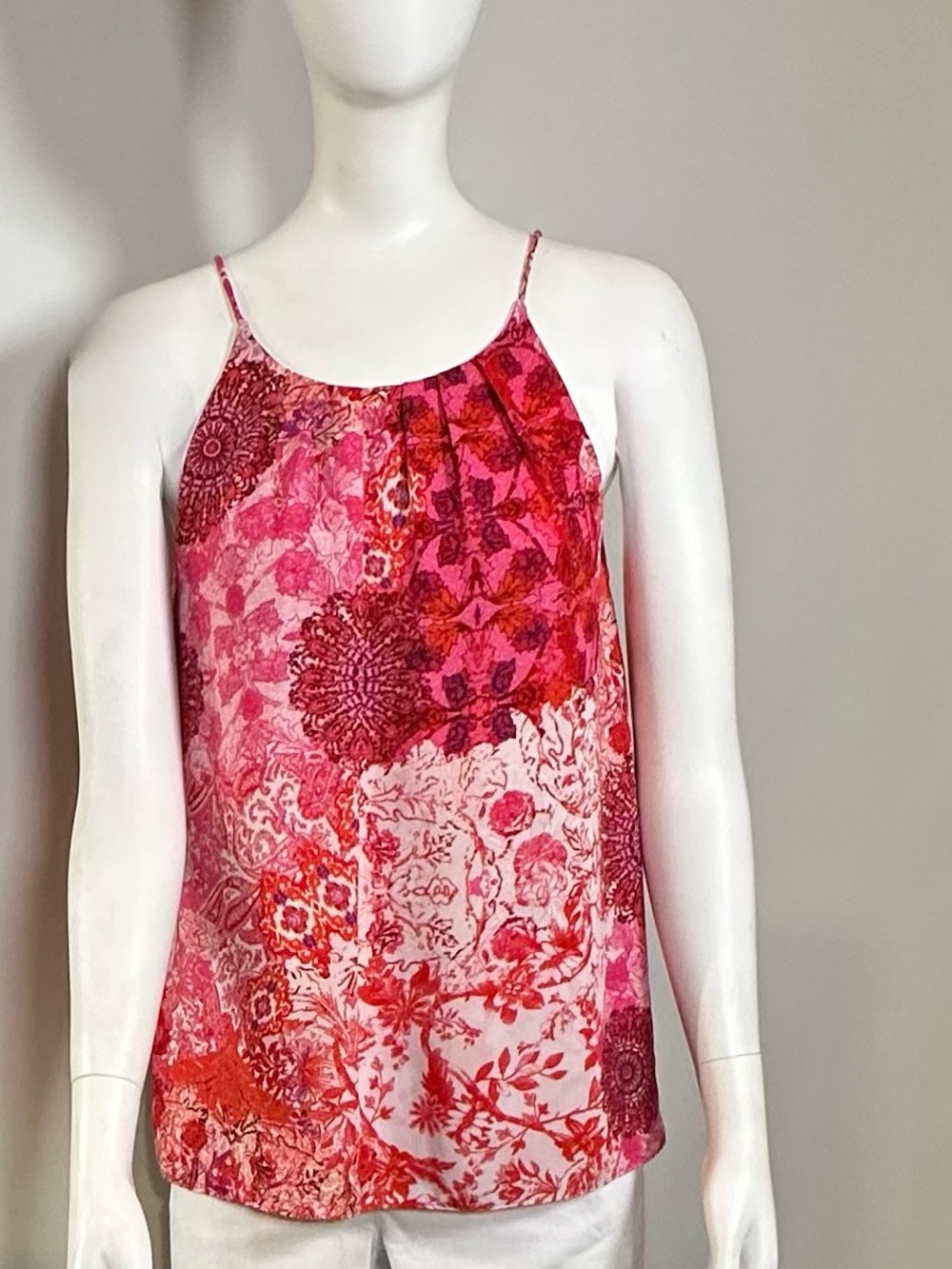 Violet & Claire Pink & Coral Floral/Patchwork-Print Sleeveless Top; EUC, Sz. S